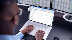 How To Calculate A Profit≪/Br≫And Loss Statement≪/Br≫(Examples And Formulas) 2 How to calculate a profit and loss statement header image.